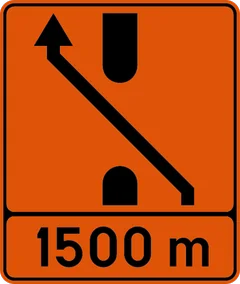 Panneau F83 : Signal de préavis annonçant une traversée de la berme centrale